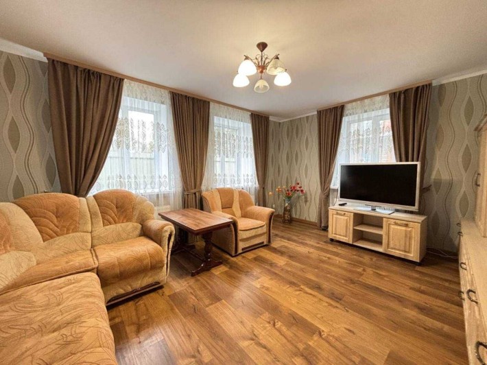 Продаж 1 поверхового будинку в місті Гнівань - фото 1