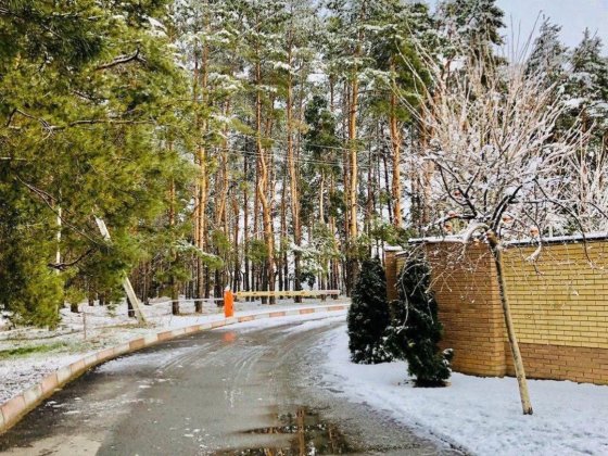 Продаётся дом в самом начале Обуховки напротив соснового леса Обуховка