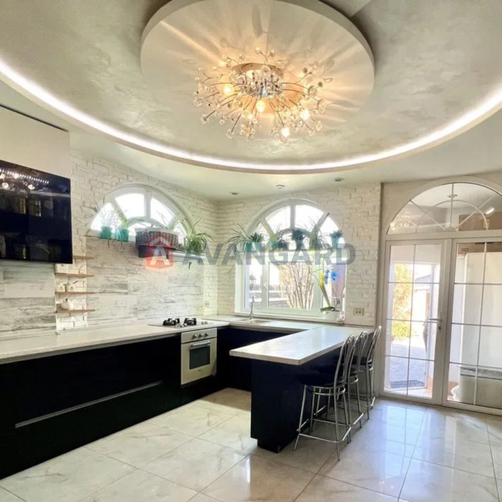 Продам дом Новоалександровка - фото 1