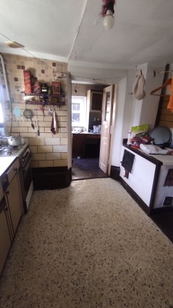 Продам часть дома в центре - фото 1