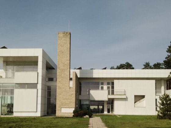 Продам современный дом, свой берег реки, сосновый лес, Новоселовка Новоселовка