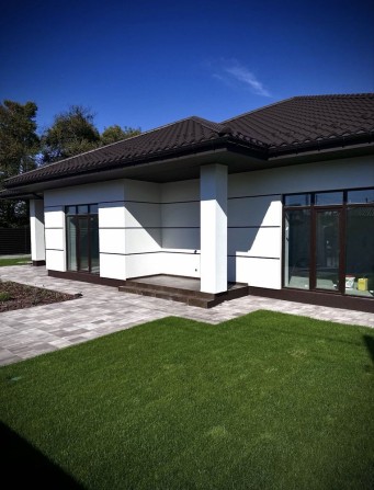 Продам новий сучасний одноповерховий будинок в с. Зарічани - фото 1