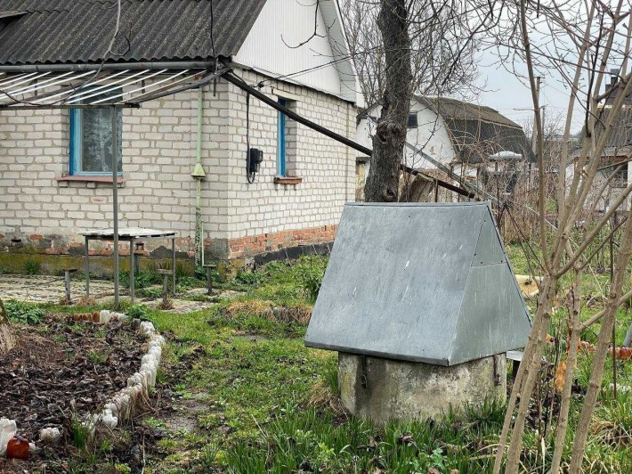 Будиночок у Пряжеві з великою ділянкою під сад та город - фото 1