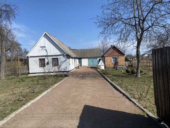 Продам будинок  по вулиці Івана Франка