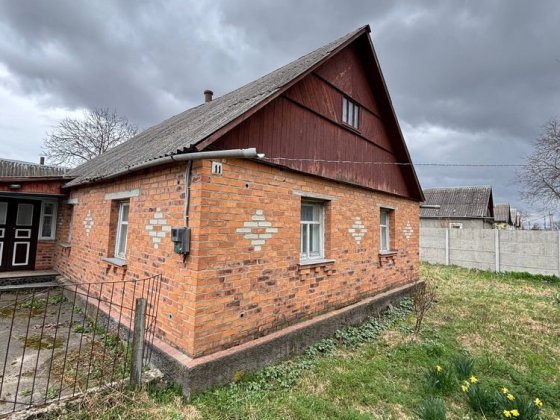 Продаж будинку Черняхів