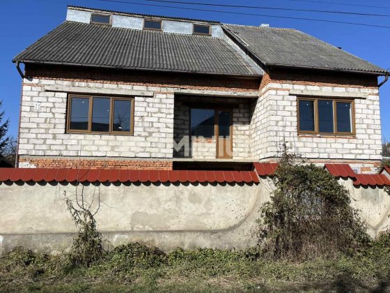 Продається будинок в м.Тячів Тячів