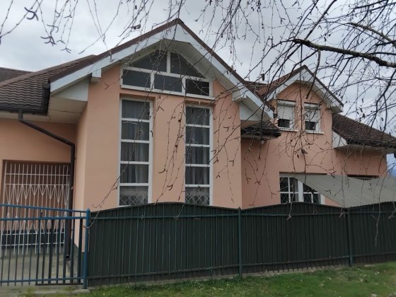 Продаємо будинок під магазин або комерцію Свалява