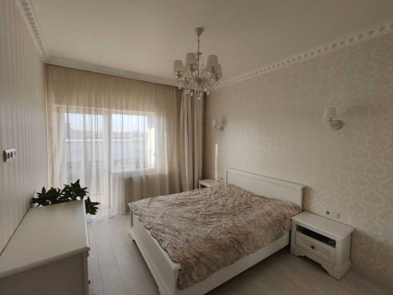 Продаж котеджу з ремонтом та меблями 127 м² | Минай Минай