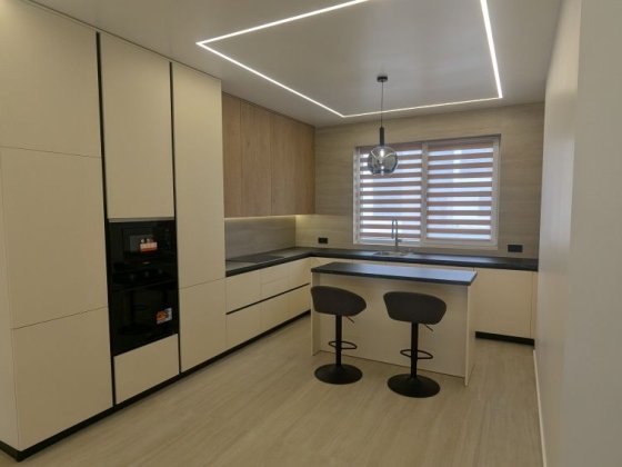 Продаж сучасного котеджу в ближній Сторожниці по вул. Малинова Сторожниця