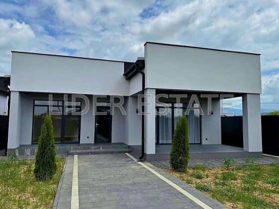 продається американка в Оноківцях 240000$ Оноківці