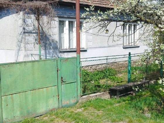 Продам будинок Мукачівський р-н смт чинадієво Чинадійово