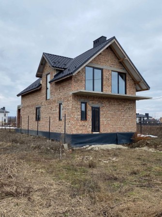 Продаж приватного будинку поруч з містом - фото 1