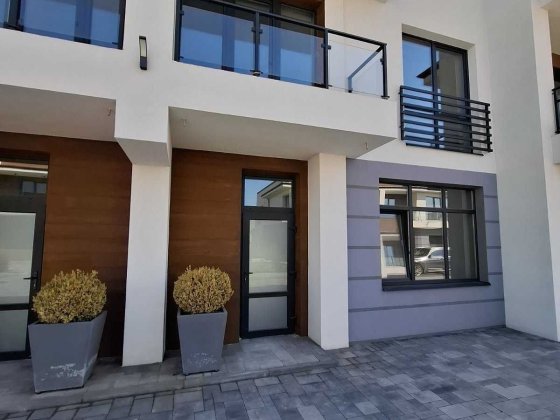 Продаю готовий будинок біля річки.Котеджне містечко преміум-класу. Волчинец