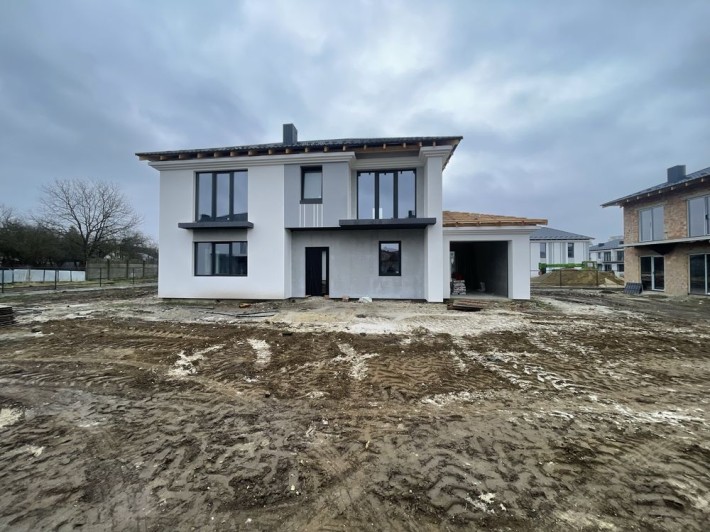 Продаж будинку в котеджному містечку у с. Вовчинець - фото 1