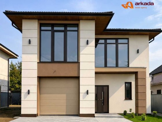 Продаж будинку з чорновим ремонтом в гарній локації  с. Вовчинець Волчинец