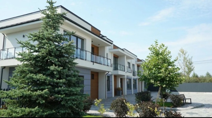 Продам готовий таунхаус! - фото 1