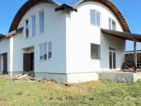 Будинок під чистове оздоблення з теплою підлогою | Пасічна | 197 м² + 10.7 сотих Угринов