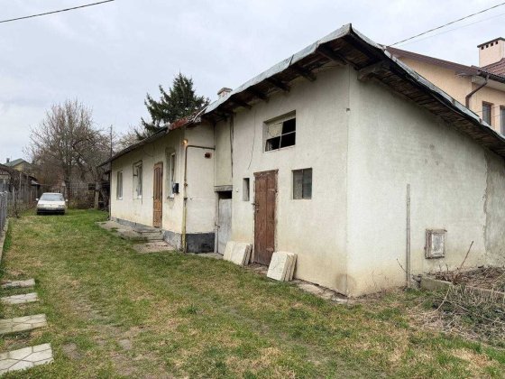 Продам будинок в с. Угринів в 5хв від міста. Угринов