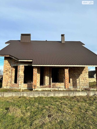 Двоповерховий будинок в с. Драгомирчани - фото 1