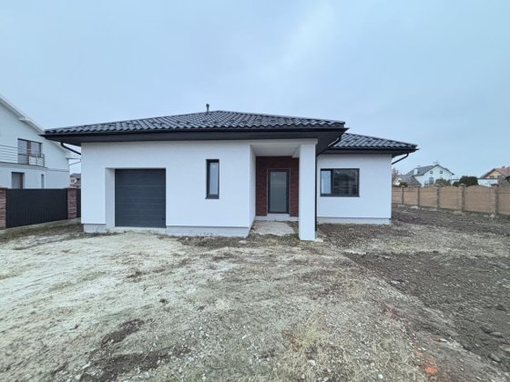 СІЛЬПО 7хв / 1-поверховий будинок 140 м2 з гаражем / Ділянка 12 сотих Драгомирчани