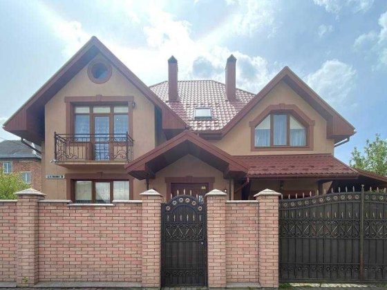 Будинок з ремонтом 221 м2 | Газ | 6 соток | Заходь і живи Драгомирчани