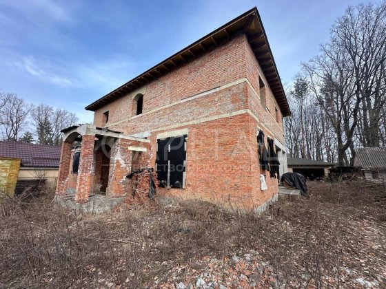 Продаж будинку з бомбосховищем с.Гатне Гатне