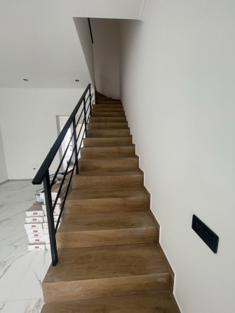 Продаться таунхаус з ділянкою та ремонтом - фото 1