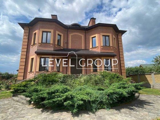 Будинок в Козині. 25 соток на березі річки. Козин