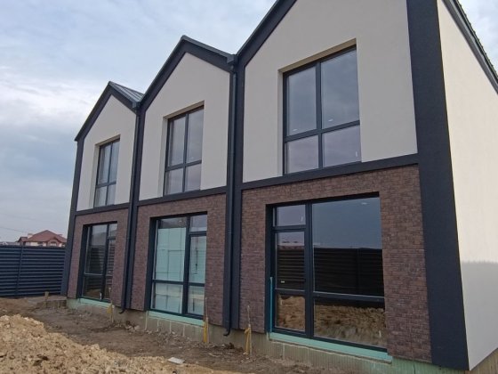 Таунхауси 68 м2 від забудовника у сучасному котеджному містечку.Без% Святопетровское