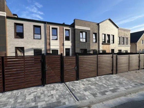 Готовий таунхаус з газом та двома двориками. єОселя. Святопетрівське Святопетровское