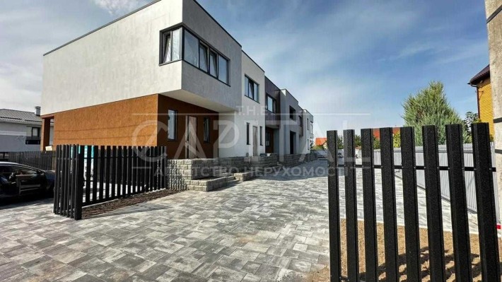 ПРОДАЖ! Таунхаус з підвалом! Фінальна пропозиція в Maple Town Гатне - фото 1