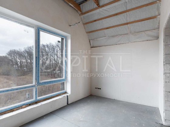 Таунхаус 113 м² Крюківщина — 13 кВт, під ремонт, закритий ЖК Крюковщина