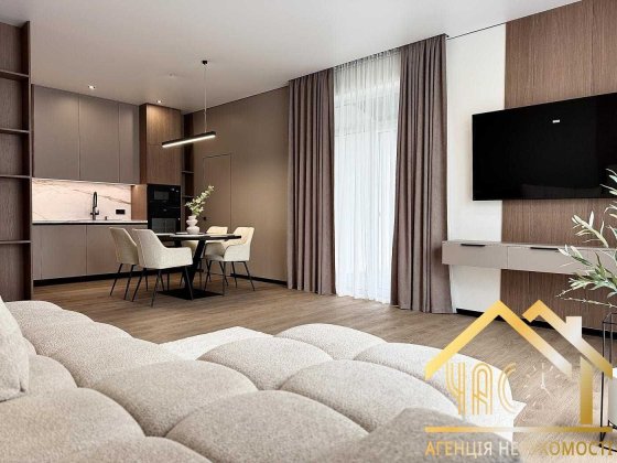 Будинок з дизайнерським ремонтом с.Гатне Крюківщина