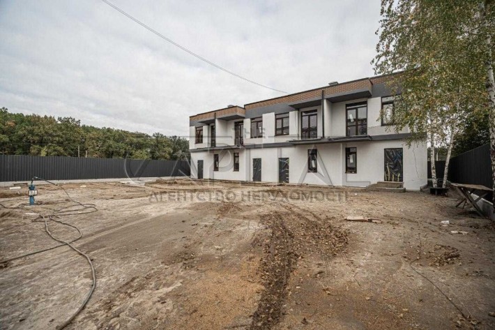 Продаж таунхаусів нове котеджне містечко Крюковщина Миру Бучанський рн - фото 1