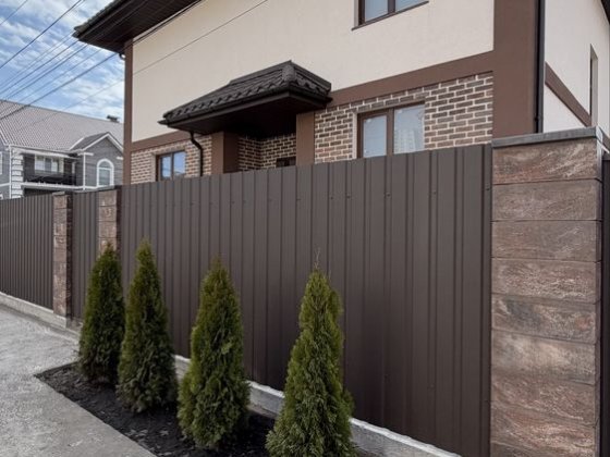 Просторий будинок у Гатному 155 м² + підвал 78 м². Газ. Гатное