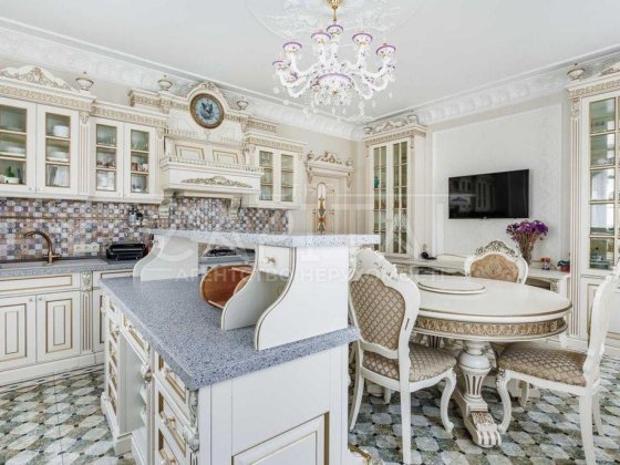 Продаж Будинку з ремонтом Гатне 15 соток Гатне