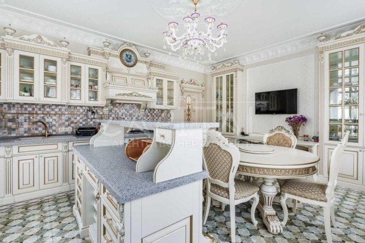 Продаж Будинку з ремонтом Гатне 15 соток - фото 1