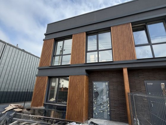 Продаж  Дуплекса з ремонтом в закритому котеджному містечку! Крюківщина