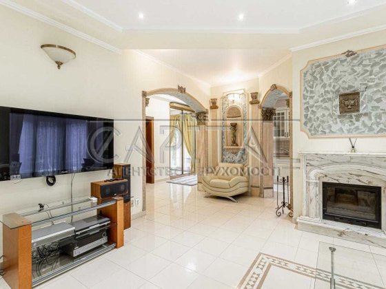 Продаж, будинок 232 м² Білогородка, 15 соток, газ гараж 2 авто Белогородка