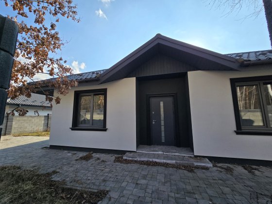 Продам будинок без ремонту в сосновому лісі з тихою та спокійною локацією Ворзель