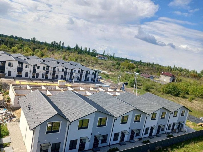 Таунхаус 60м² з двориком. Від забудовника без%. Розтерм-ня. Метро 20хв - фото 1