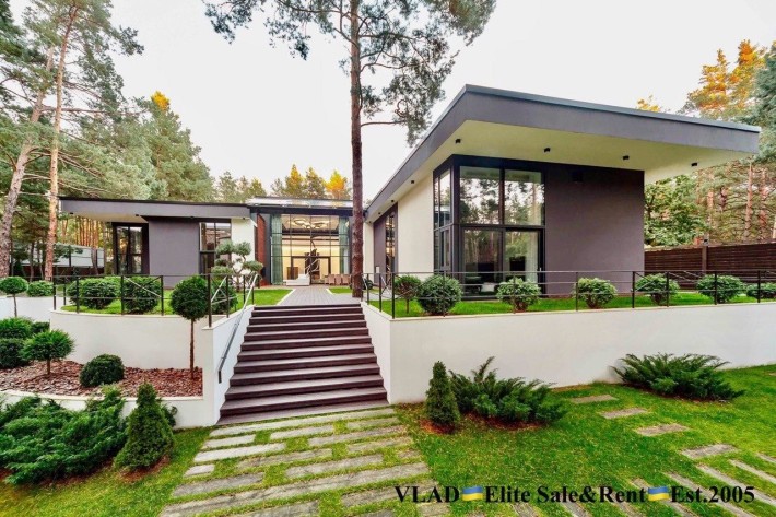 Конча-Заспа. Козин.  Ультрасучасний будинок у лісовій частині. - фото 1