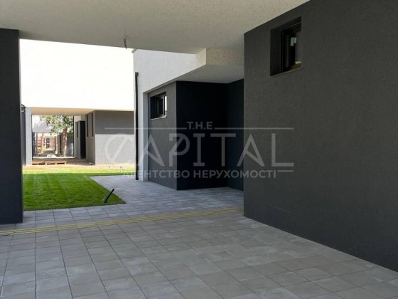 Продаж Будинку / Козин, Закрите КМ Козин