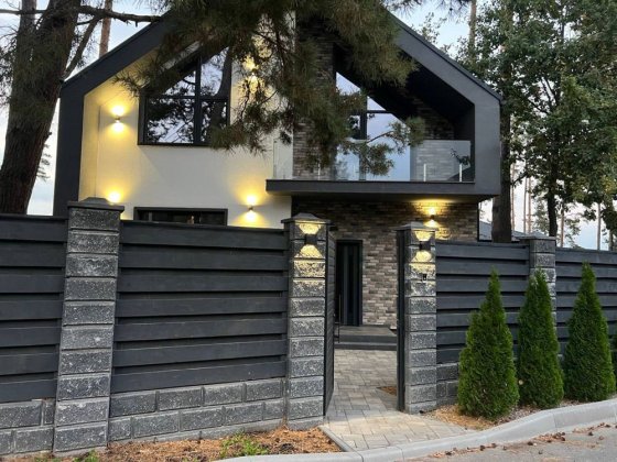 Сучасний будинок із авторським ремонтом серед природи /Ходосівка. Ходосовка