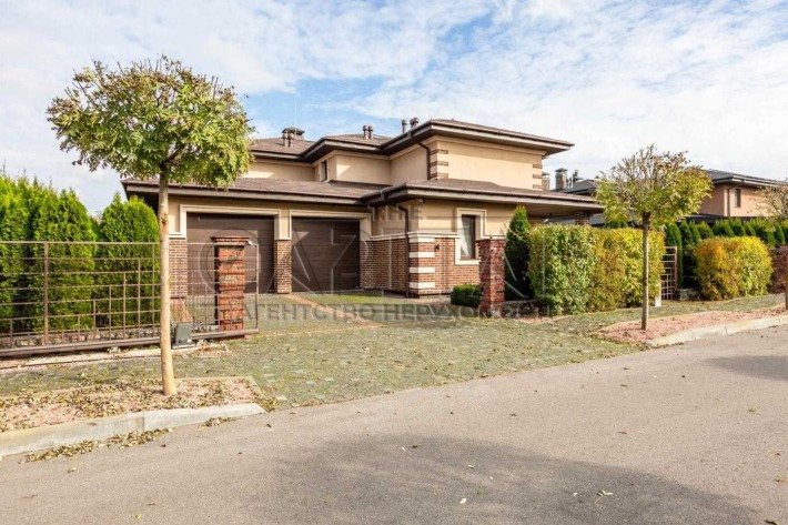 Продаж будинку з ремонтом / Ходосівка / закрите містечко / вихід до води - фото 1