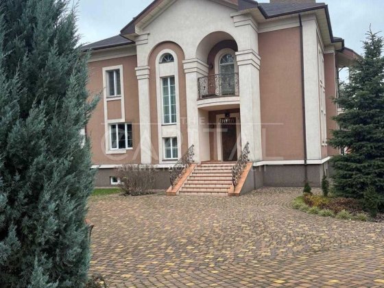 Продаж будинку в оточені соснового лісу у закритому котеджному містечку Greenwood Club Козин Козин