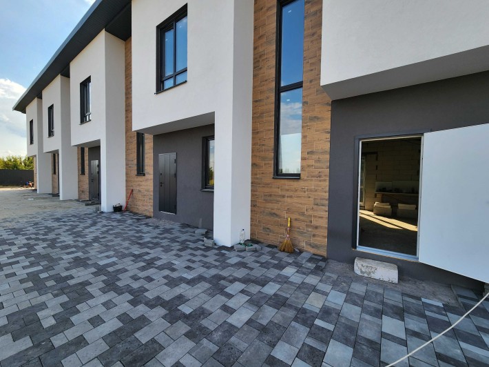 Вітаю. Продам Будинок Таунхаус Білогородка. Розтермінування. - фото 1