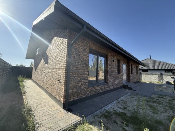 Будинок ремонт Газ велика ділянка Ворзель