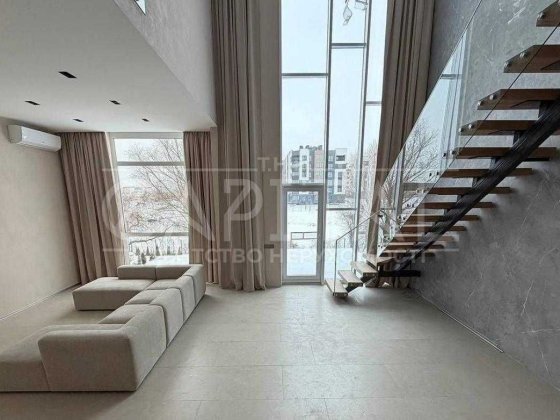 Продаж будинку з ремонтом 146м2. Гатне біля озера Гатное