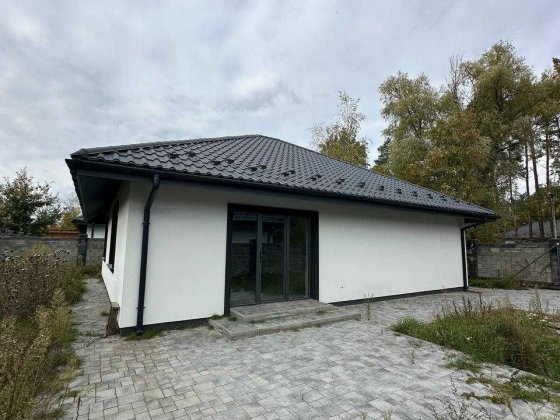 Фасадний будинок 100 м² на 4 сотках | 3 спальні | тераса | центр поруч | можливість газу | держпрогр Ворзель
